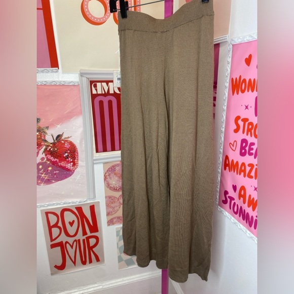 LYR by Splendid Lightweight LoopKnit LYR Sweaterpant NWT - Picture 4 of 7